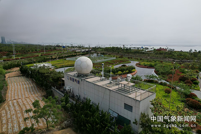 图为试验核心观测站 李根 摄影 拷贝.jpg